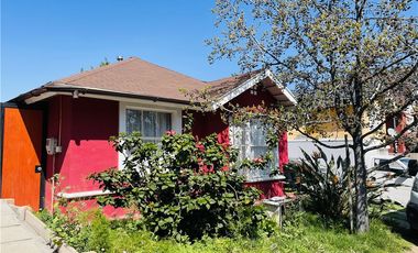 Casa Barrio Ciudad del Este/ Cond Los Alerces