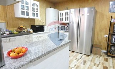Venta, Sitio con 2 casas, Batuco