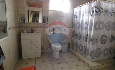 Venta, Sitio con 2 casas, Batuco