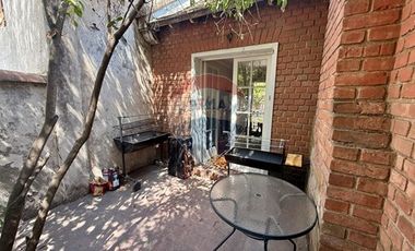 PARA REMODELAR ,MUY AMPLIA , BUENA UBICACIÓN