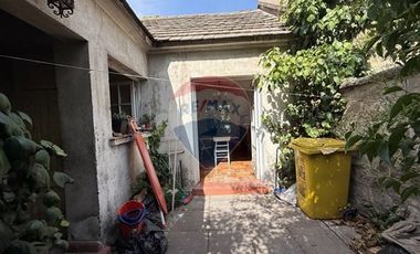 PARA REMODELAR ,MUY AMPLIA , BUENA UBICACIÓN