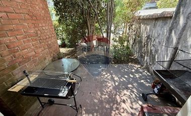 PARA REMODELAR ,MUY AMPLIA , BUENA UBICACIÓN