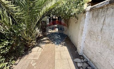 PARA REMODELAR ,MUY AMPLIA , BUENA UBICACIÓN