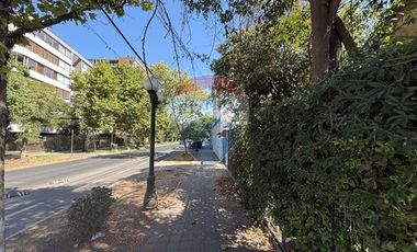 PARA REMODELAR ,MUY AMPLIA , BUENA UBICACIÓN