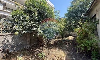 PARA REMODELAR ,MUY AMPLIA , BUENA UBICACIÓN