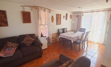 Vende Casa en Pasaje Cerrado 3D 2B Fernandez Albano, La Cisterna