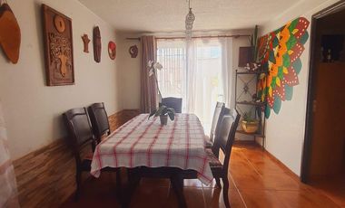 Vende Casa en Pasaje Cerrado 3D 2B Fernandez Albano, La Cisterna