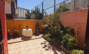 Vende Casa en Pasaje Cerrado 3D 2B Fernandez Albano, La Cisterna