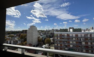 hermoso mono ambiente super amplio con balcon -  placard y aire acondicionado - sum y laundry