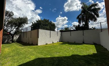Villa Belgrano - 3Dorm Planta Baja con Patio de 180mtrs - A mtrs de Gauss y Recta