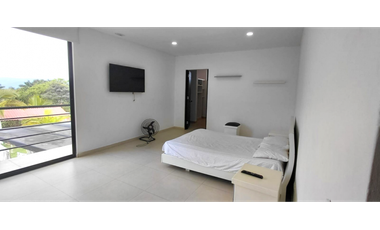 GIA 352 HERMOSA CASA DE CAMPO