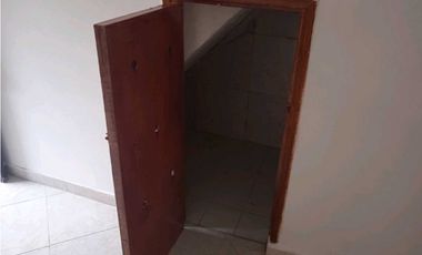 Venta casa primer piso en la Estrella, sector la Ferrería