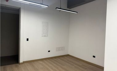 ARRIENDO DE OFICINA EN EL POBLADO SECTOR LAS PALMAS