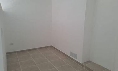 ALQUILO MONOAMBIENTE EN CALLE PERU 1011 DE PLOTTIER