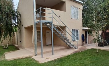 ALQUILO MONOAMBIENTE EN CALLE PERU 1011 DE PLOTTIER