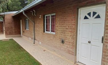 ALQUILO MONOAMBIENTE EN CALLE PERU 1011 DE PLOTTIER