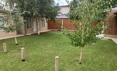 ALQUILO MONOAMBIENTE EN CALLE PERU 1011 DE PLOTTIER