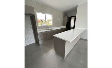 SE VENDE CASA EN BOQUETE, EN HERMOSO POYECTO CON CLIMA FRIO