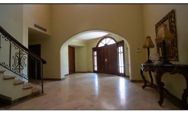 Venta de Casa en Residencial Royal Pacific, Costa del Este