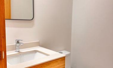 Arriendo la Carolina Suite de lujo por estrenar con vista de Quito edificio con piscina