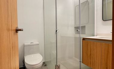 Arriendo la Carolina Suite de lujo por estrenar con vista de Quito edificio con piscina