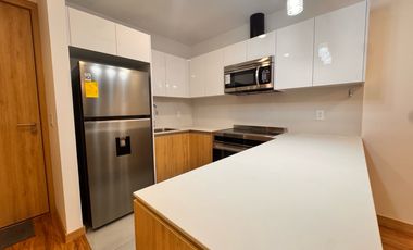 Arriendo la Carolina Suite de lujo por estrenar con vista de Quito edificio con piscina