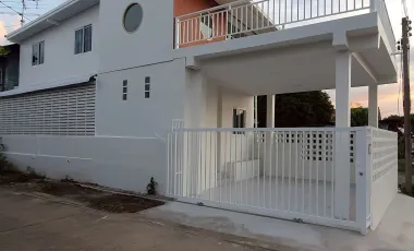 2 Bedroom House for sale in Ban Kluai, Chai Nat