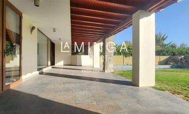 Casa en Arriendo en Piedra Roja