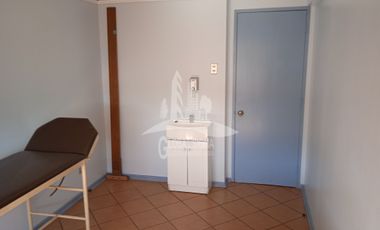 Se vende oficina con estacionamiento Metro Ñuñoa