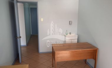 Se vende oficina con estacionamiento Metro Ñuñoa