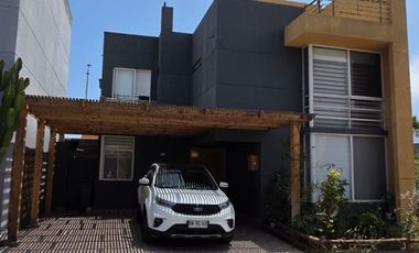 CASA EN VENTA CONDOMINIO