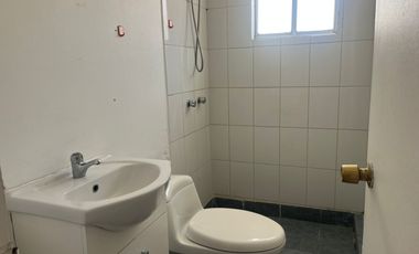 SE ARRIENDA CASA PARA USO HABITACIONAL O COMERCIAL