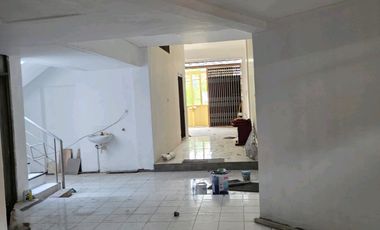 Rumah Usaha di Jalan Raya Krembangan Barat Surabaya