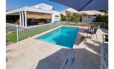 Casa en Venta en ESPECTACULAR Y AMPLIA CASA EN EXCLUSIVO CON...