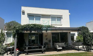 Casa en Venta en SECTOR LAS BRISAS NORTE