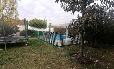 Casa en Venta en VENTA CASA CONDOMINIO LOS NOGALES STA ELENA- CHICUREO