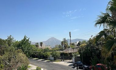 Casa en Venta en LAURA DE NOVES/AVDA. LAS CONDES