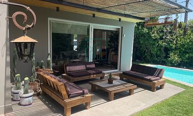 Casa en Venta en LAURA DE NOVES/AVDA. LAS CONDES