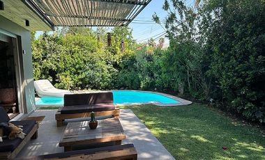 Casa en Venta en LAURA DE NOVES/AVDA. LAS CONDES