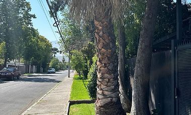 Casa en Venta en LAURA DE NOVES/AVDA. LAS CONDES