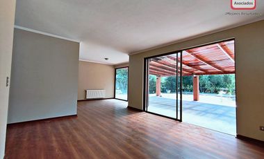 Amplio terreno! casa con comodos ambientes