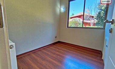 Amplio terreno! casa con comodos ambientes