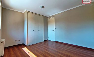 Amplio terreno! casa con comodos ambientes