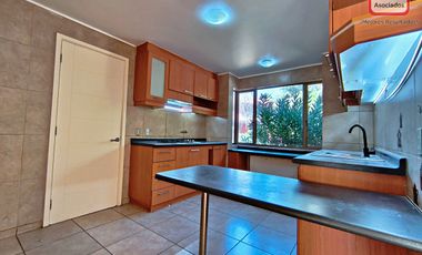 Amplio terreno! casa con comodos ambientes