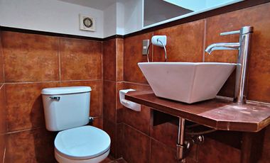 Amplio terreno! casa con comodos ambientes