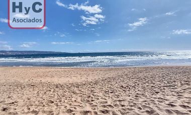 Hermosa casa en centro de Reñaca; Cuidad y descanso.