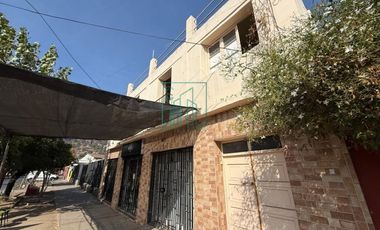 Casa en Venta en ARZOBISPO VALDIVIESO