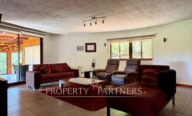 Parcela con casa y piscina en Patagual