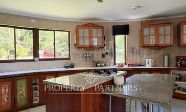 Parcela con casa y piscina en Patagual