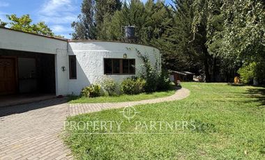 Parcela con casa y piscina en Patagual